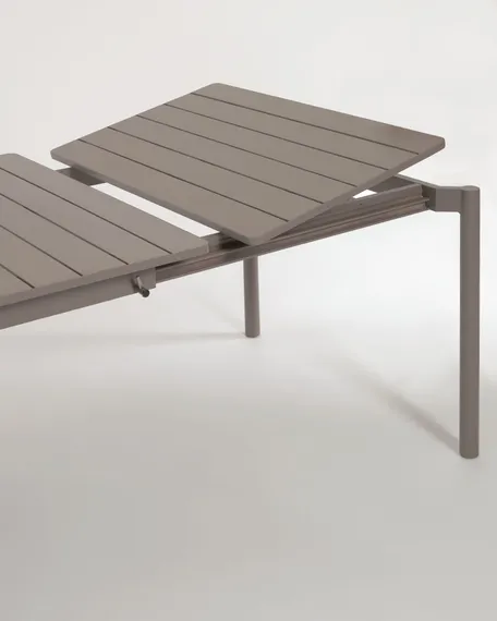 Раздвижной алюминиевый садовый стол Zaltana 140-200x90 см коричневый