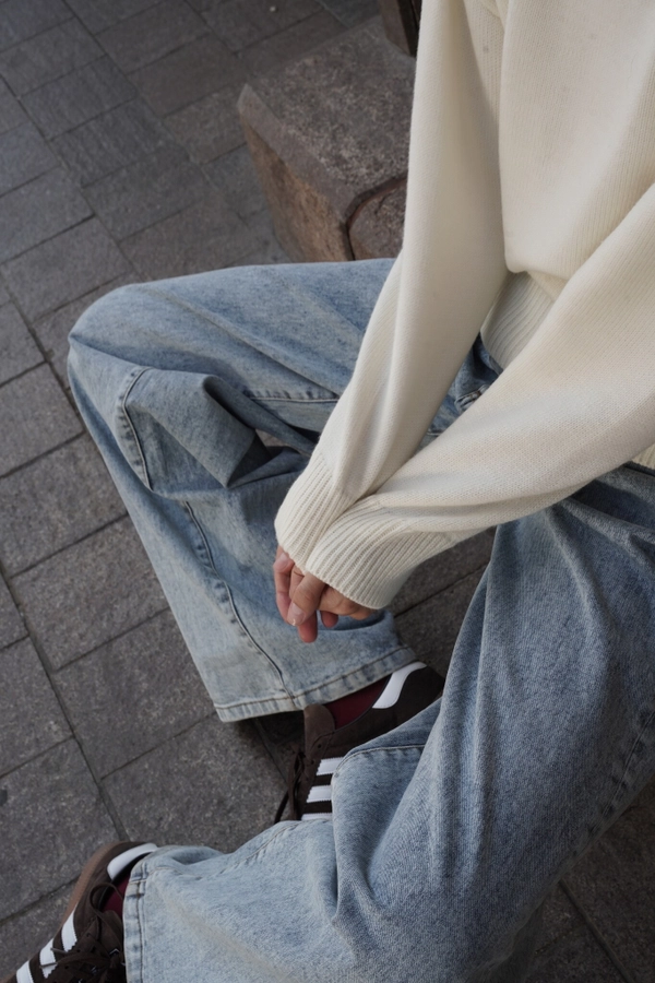 Свитер молочный