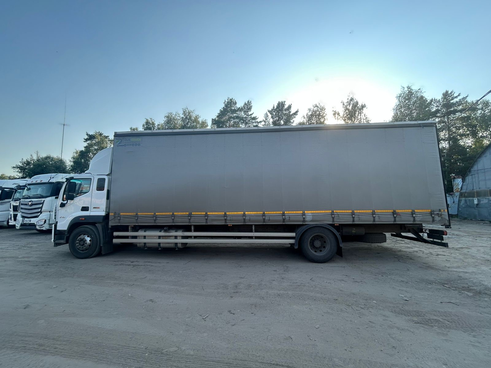 Foton AUMAN 4x2 Бортовой (Евроборт) 1794N0 (Евроборт, Дизельный, 6.7 л, 261 л.с. МТ)