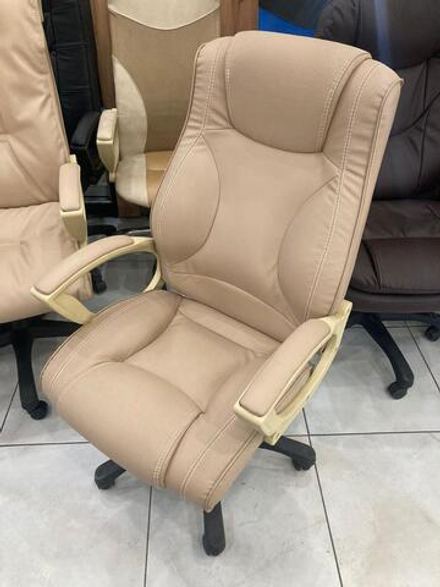 Кресло Фортуна-5 (51) к/з перф беж/беж Мех качания п Директор (в разборе)