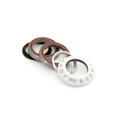 Рулевая Комета, Белый