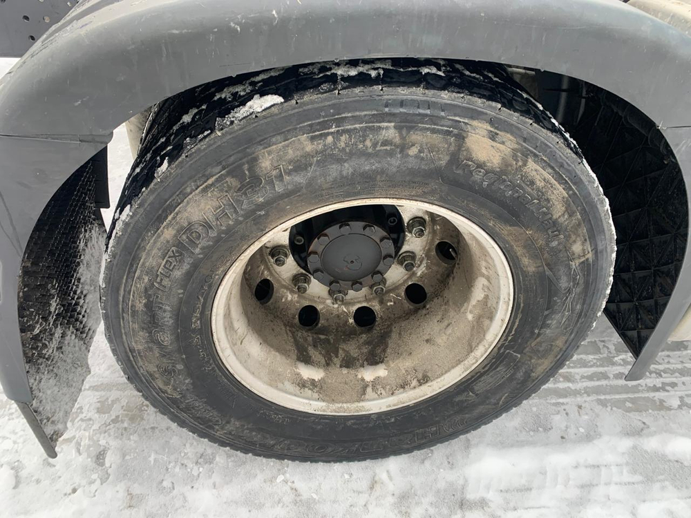 Shacman (Shaanxi) SX* 4x2 Седельный тягач SX4188YY381 (Дизельный, 12,5 л, 473 л.с., МТ)