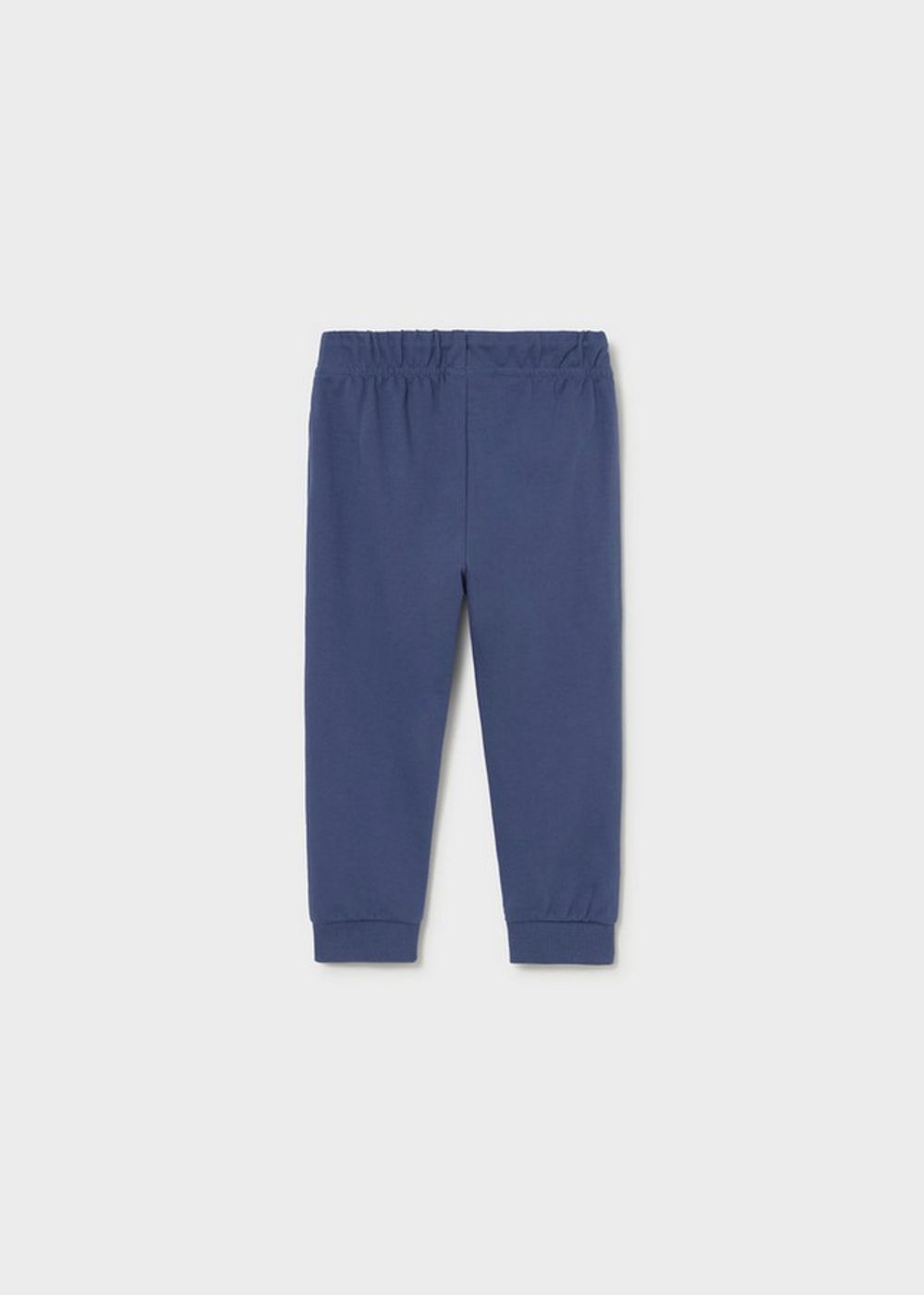 спортивный костюм с футболкой