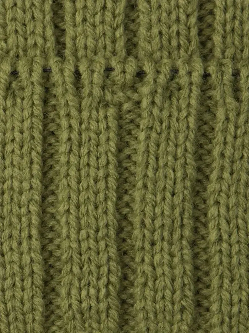 Шапка детская осенняя с завязками и помпонами