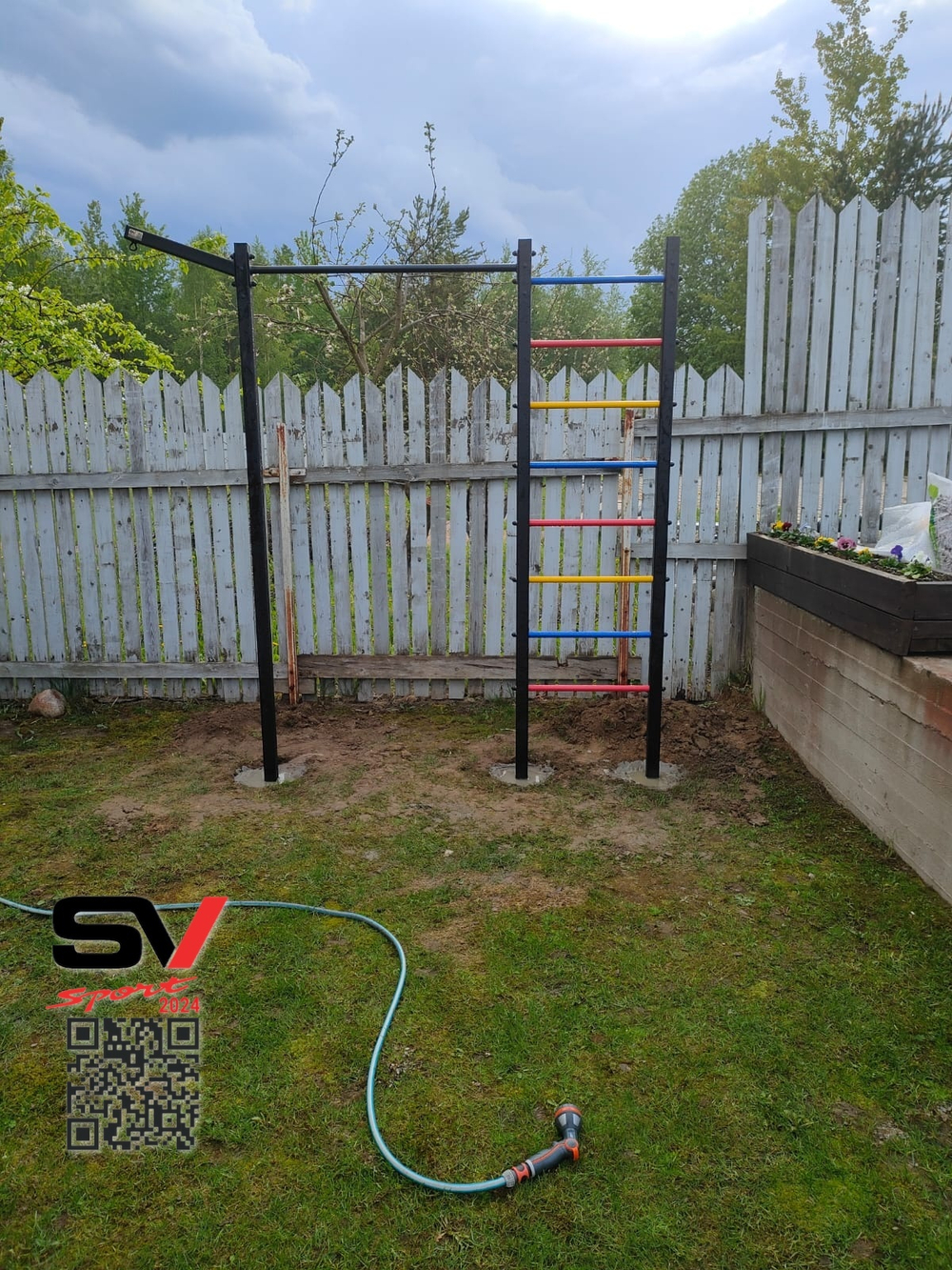 Монтаж уличной шведской стенки Sv Sport (3 вертикальных столба)