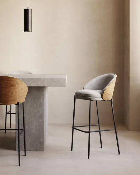 Полубарный стул Eamy светло-серый с натуральной отделкой