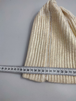 Шапка светлая