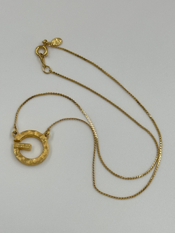 Кулон-лого Givenchy