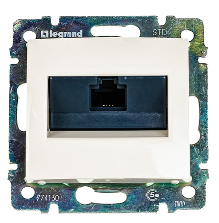 Legrand Valena Розетка RJ45 слоновая кость