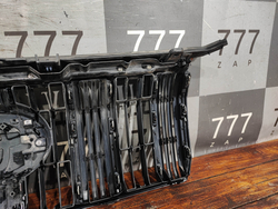 Решетка радиатора Toyota Land Cruiser Prado 150 17-нв Б/У Оригинал 5310160F60