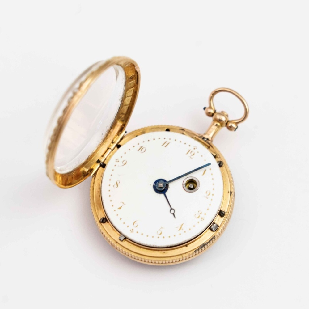 Антикварные золотые женские часы с эмалью