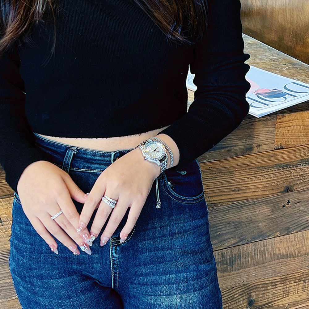 KANGOL Quartz Movement Women"s Watch Silver Dial