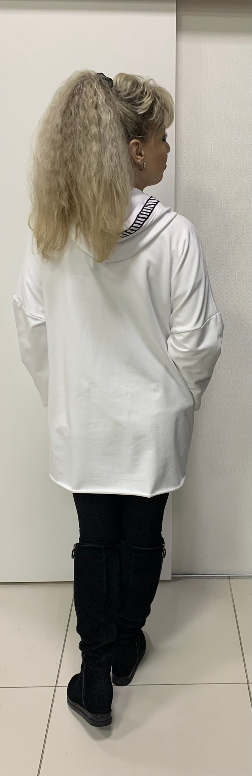 Коттоновый белый жакет на молнии