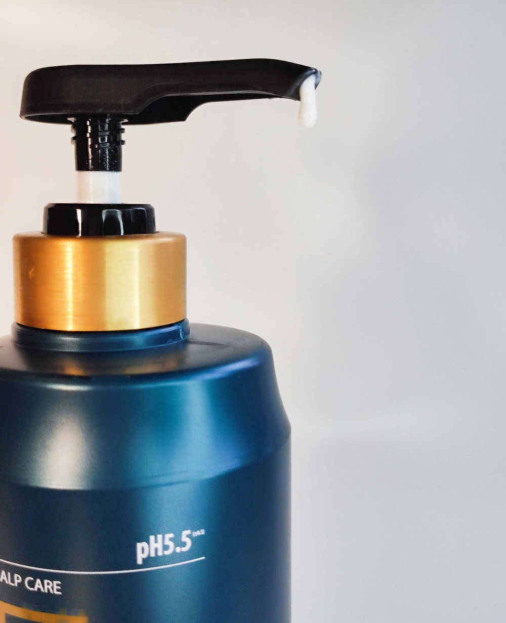 FOREST STORY Шампунь для волос против выпадения Anti-Hair Loss Shampoo с биотином 500 мл
