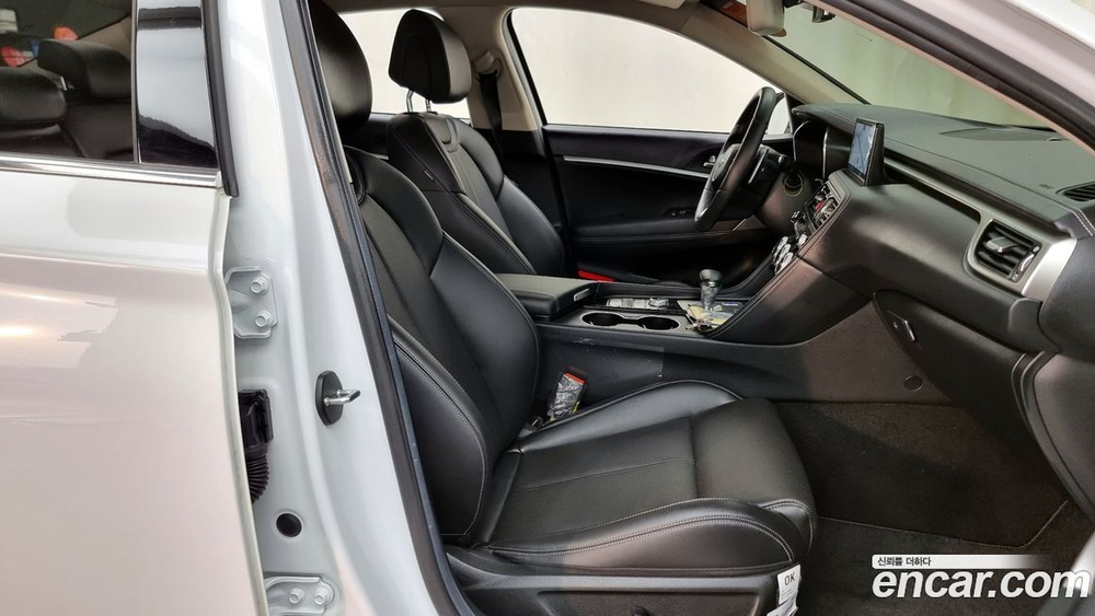 Genesis The New G70 Бензин 2.0T 2WD (11.2021)
