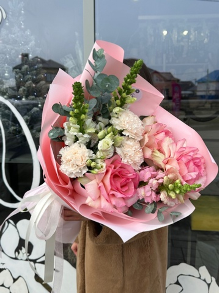 Букет Микс в розово-белых оттенках