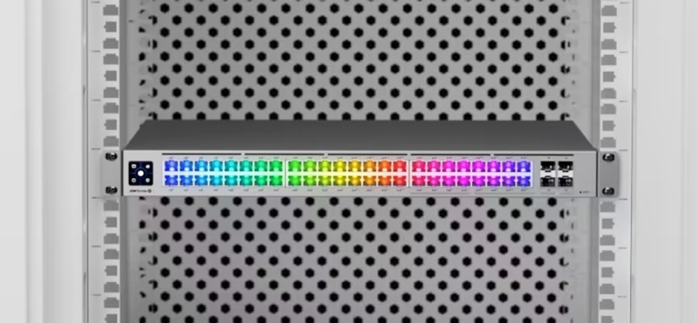 Коммутатор Ubiquiti USW-Pro-Max-24-PoE-EU