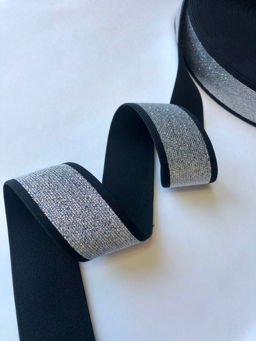 Резинка каркасная мягкая 40 мм серебро