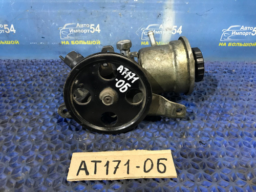 Насос ГУР TOYOTA CARINA 1990