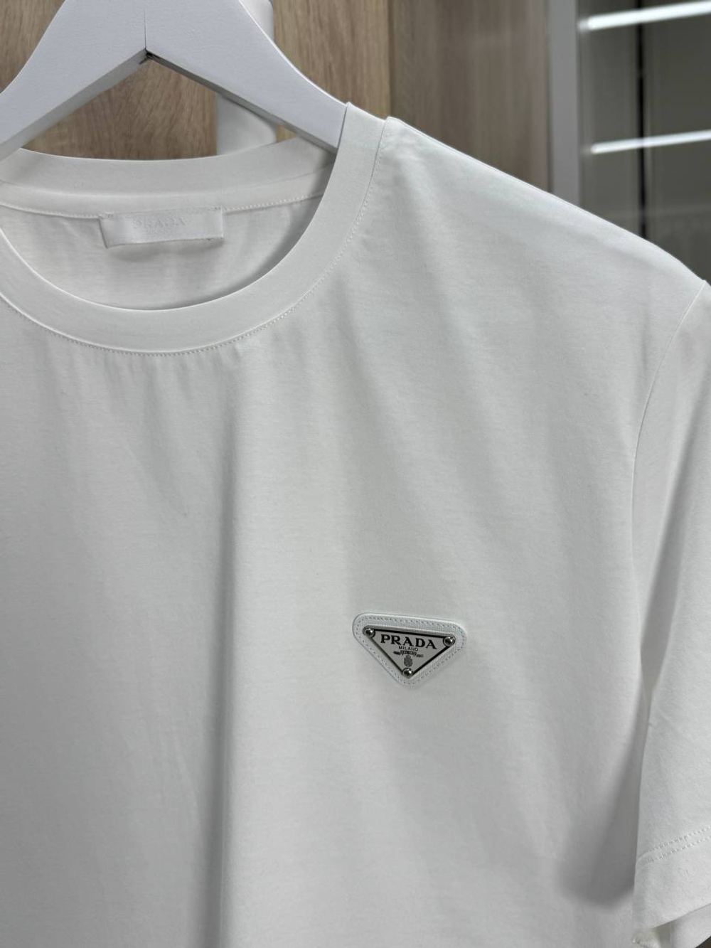 Футболка Prada