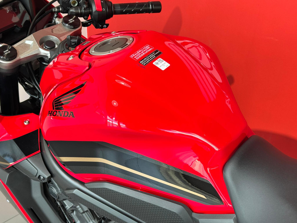 Honda CBR650R