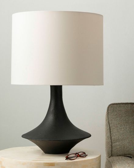 Чёрная настольная лампа “Шейди”