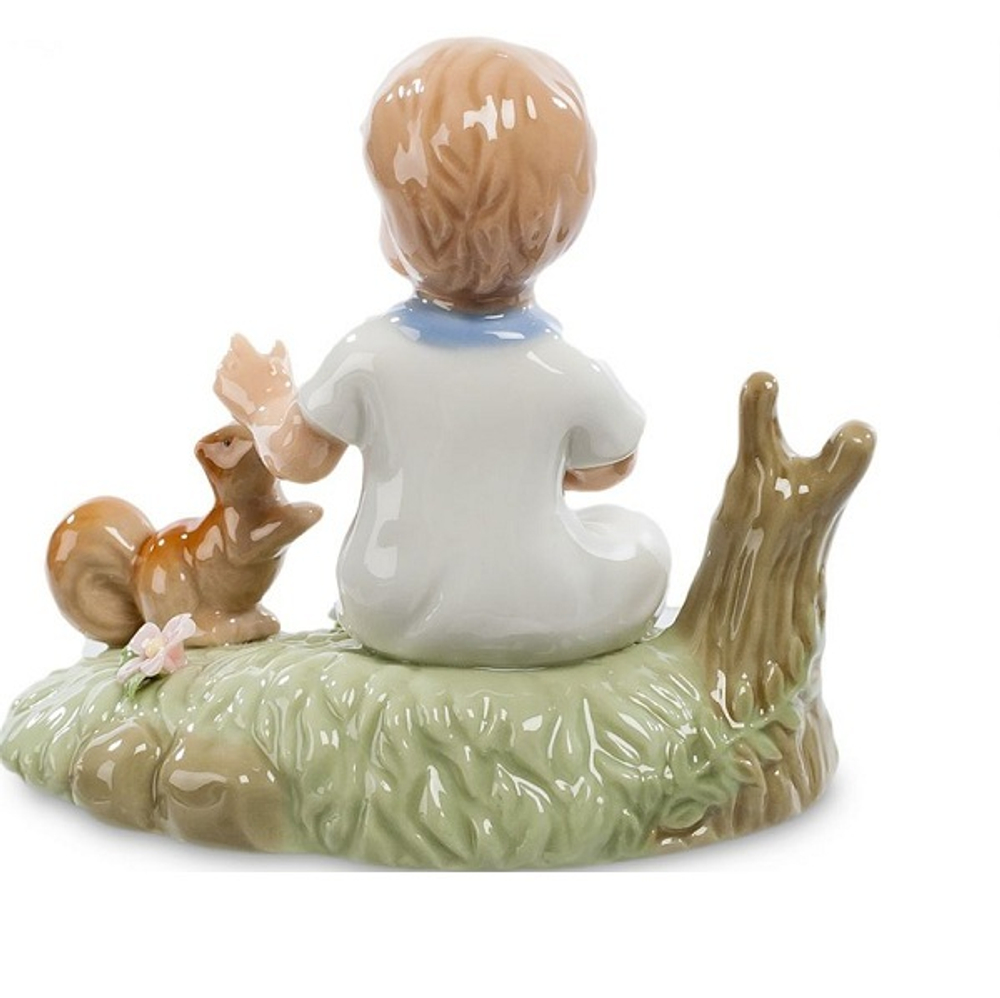 Мальчик с белкой [Арт. 107325]