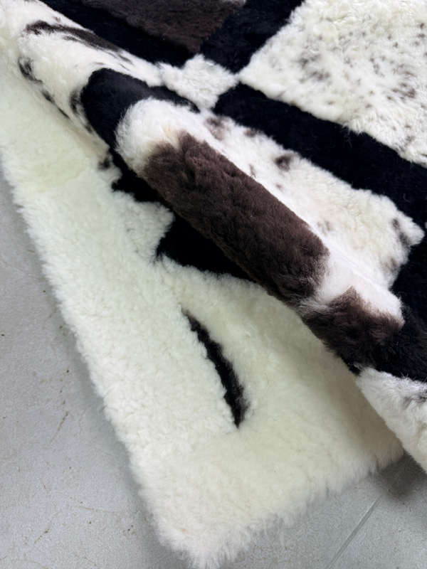 Ковер прямоугольный натуральный мех овчина, 210 х 170 см.