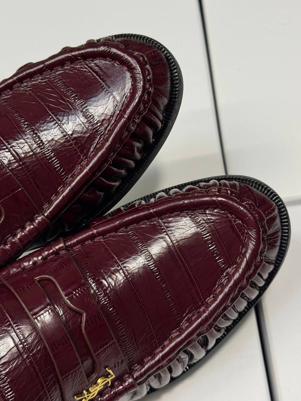Лоферы Yves Saint Laurent Casandre