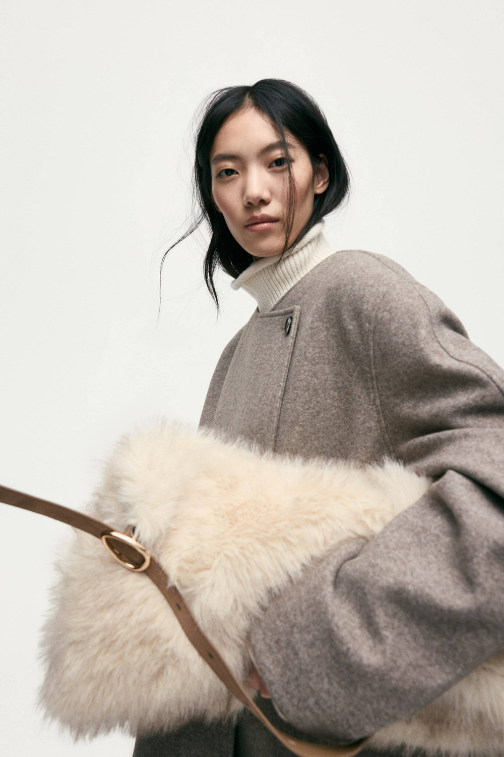 H&M Сумка меховая, светло-бежевый