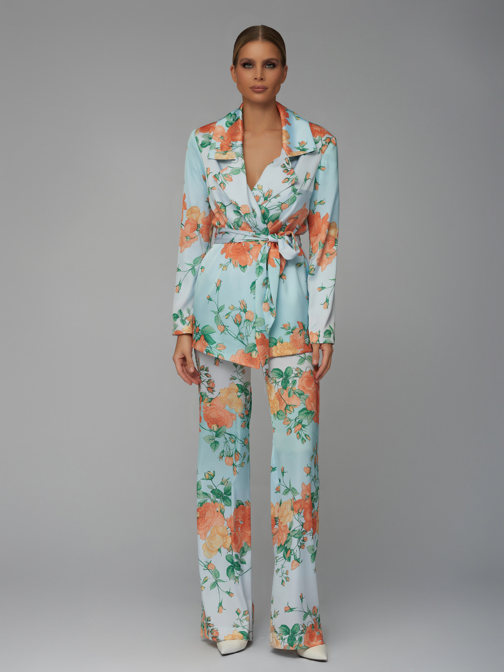 Пижамный костюм с цветами