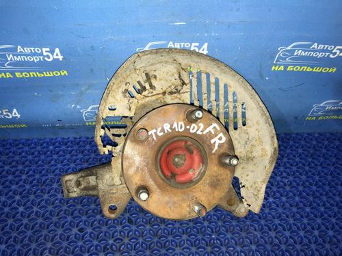 Ступица передняя правая TOYOTA ESTIMA 1999