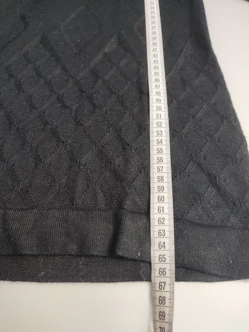 Свитер лаконичный 48 размер