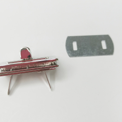 Замок вертушка на винтах 40*22 Серебро