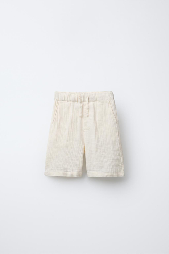 ZARA ОДНОТОННЫЕ ШОРТЫ ИЗ РЕЛЬЕФНОЙ ТКАНИ, ЭКРЮ