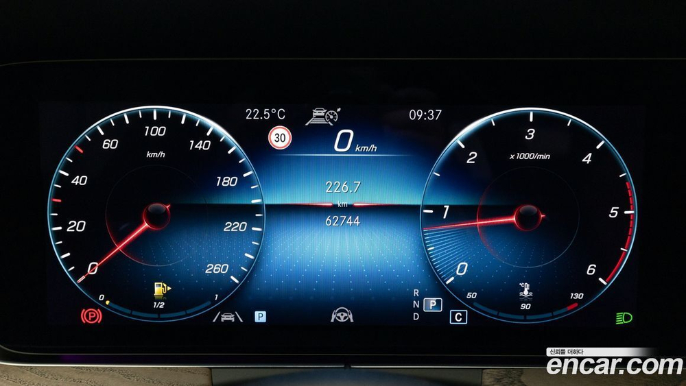 Mercedes-Benz E-Class W213 E220d 4MATIC Exclusive (01.2022)