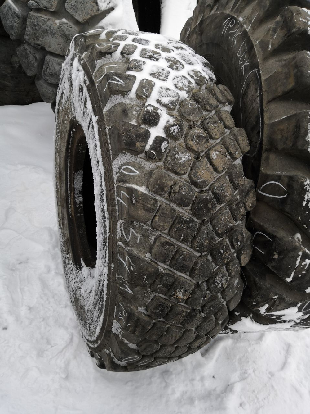 425/85R21 Kama 1260-1 шина б/у