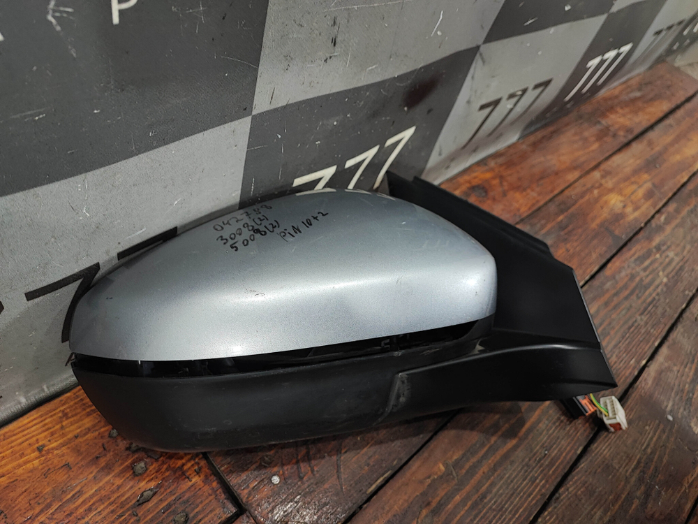 Зеркало правое 10+2 pin Peugeot 3008 2, 5008 2 16-нв Б/У Оригинал