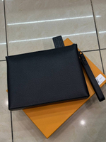 Клатч Louis Vuitton