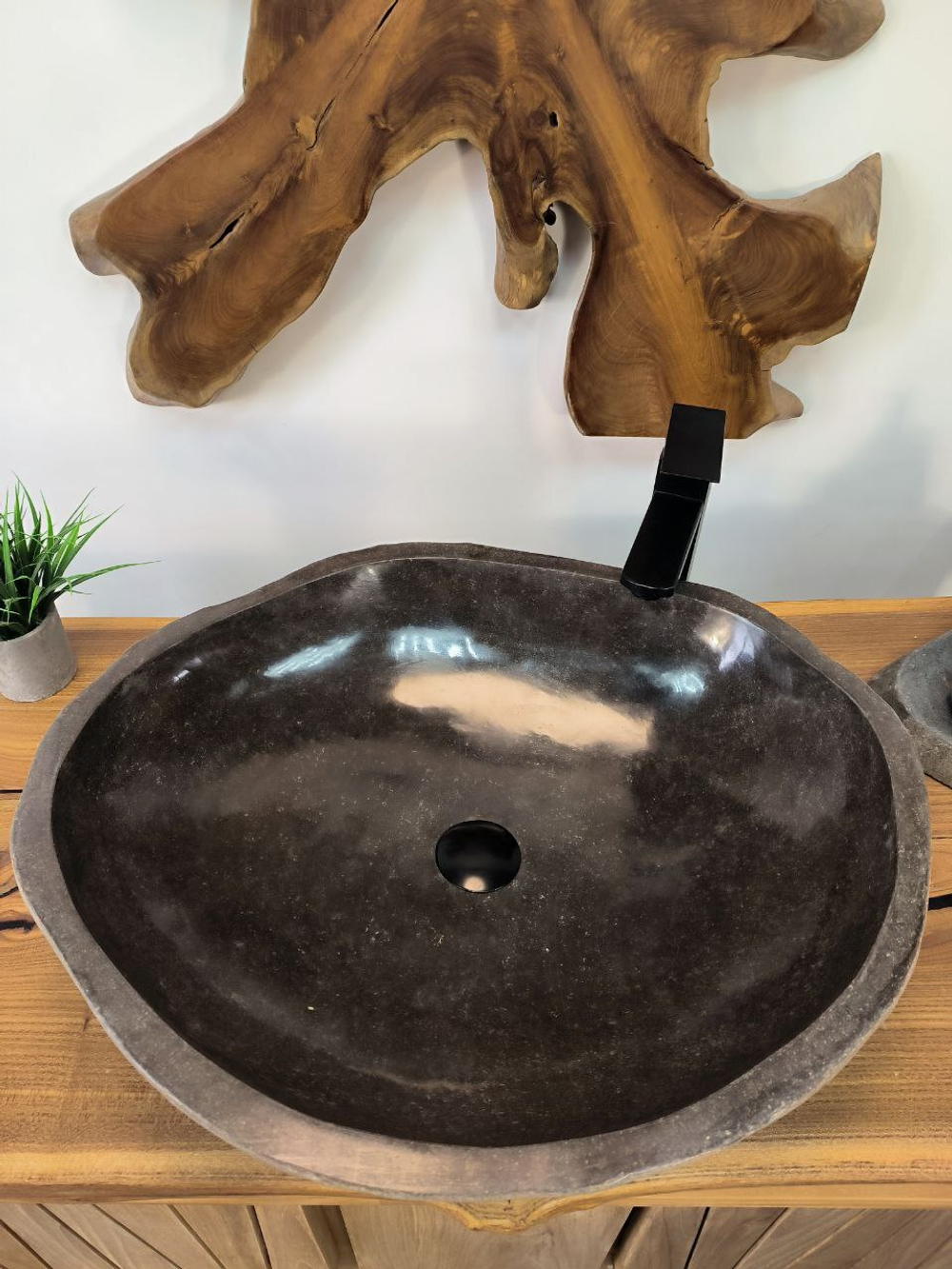 Раковина из речного камня RS-65844 62х52х16 из натурального камня