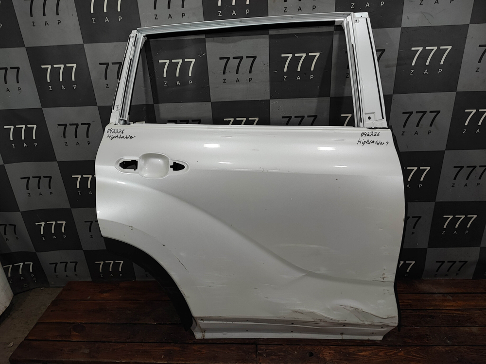 Дверь задняя правая Toyota Highlander 4 (U70) 19-нв Б/У Оригинал 670030E190