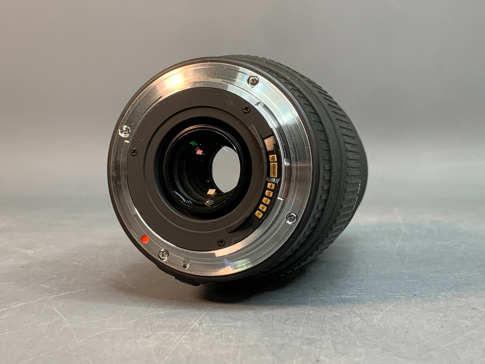 Sigma AF 70-300mm 4-5.6 DG Canon EF царапинки на передней линзе