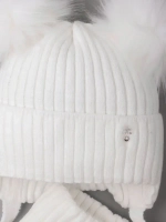 Шапка зимняя детская с помпонами и манишка