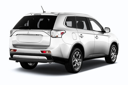 Защита заднего бампера Mitsubishi Outlander (2015-2018) d57 короткая черная