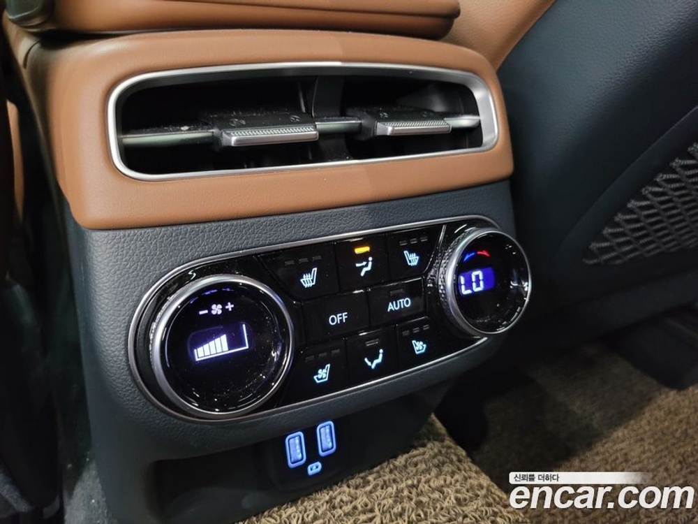 Genesis GV70 2.5T Бензин AWD (12.2021)