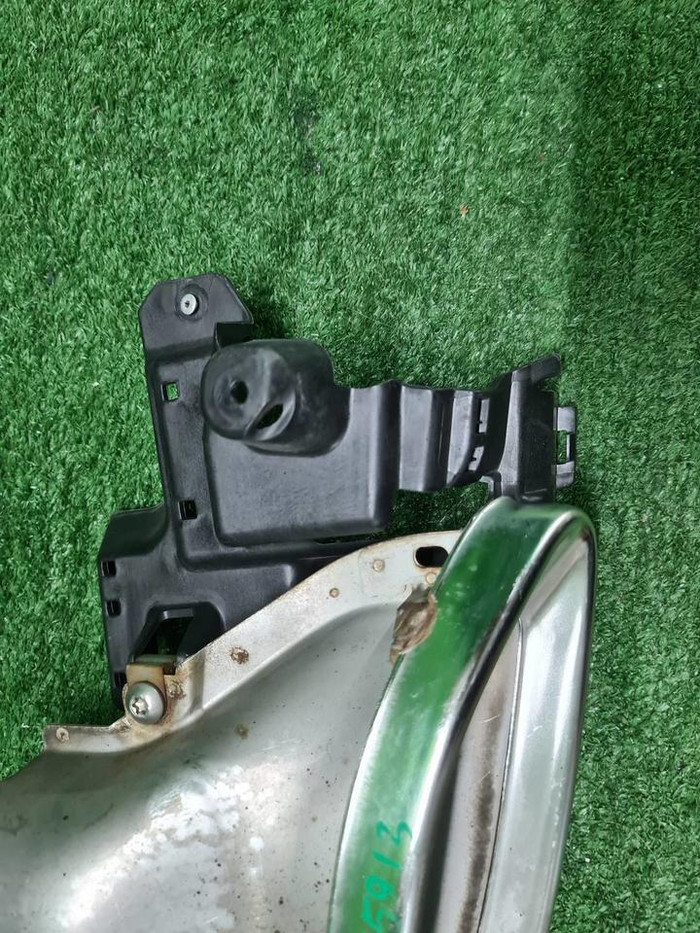 Насадка глушителя правая Mercedes C W205 (2014-2018) AMG