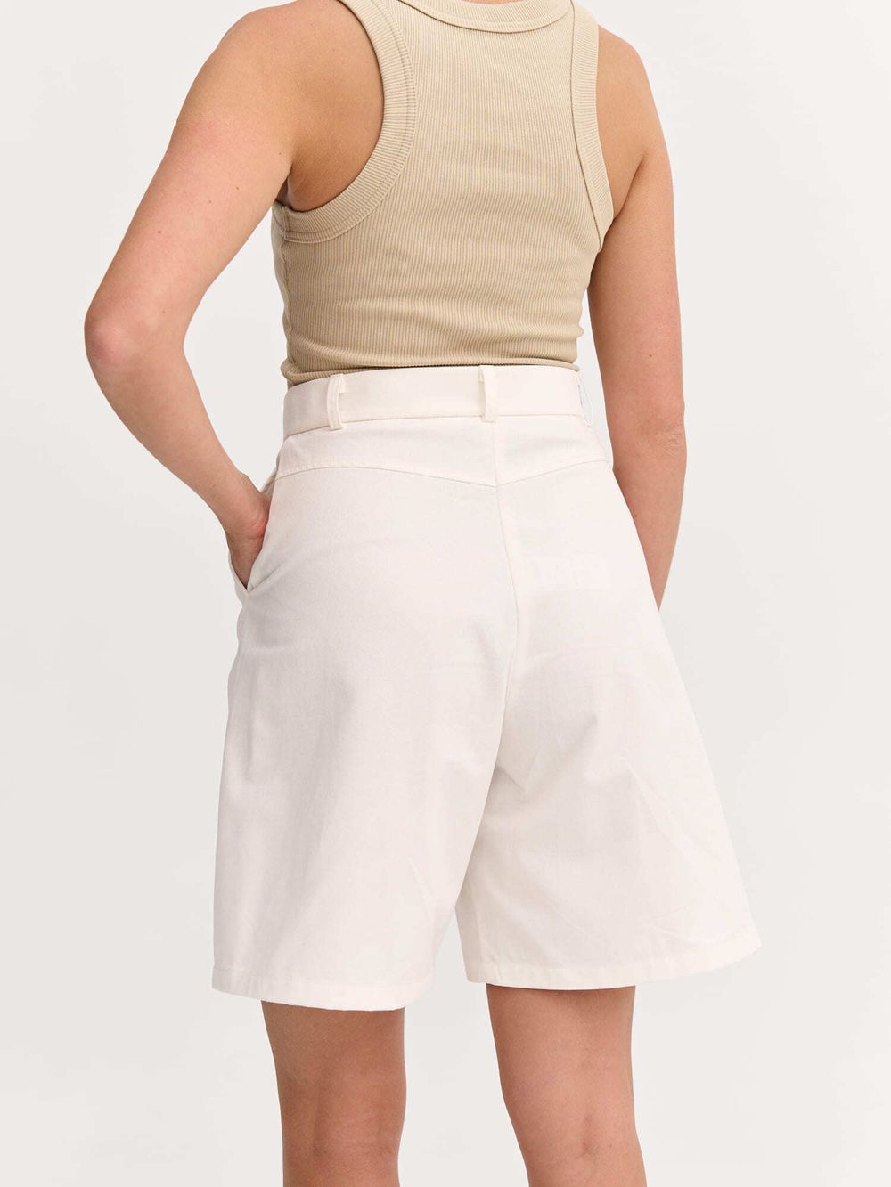 Шорты бермуды "Белые" женские