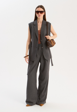 Жилет с поясом из смесовой шерсти