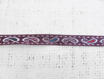Лента жаккардовая, ш. 1,1 см.