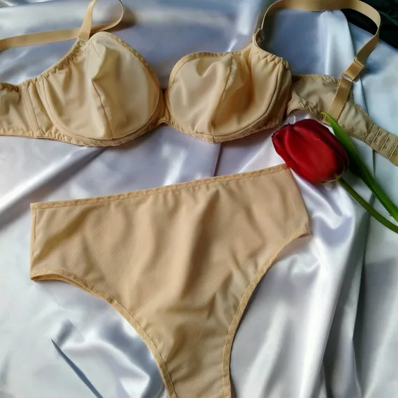 Резинка бретелечная бежевая 15 мм (цв. 126), 640/15